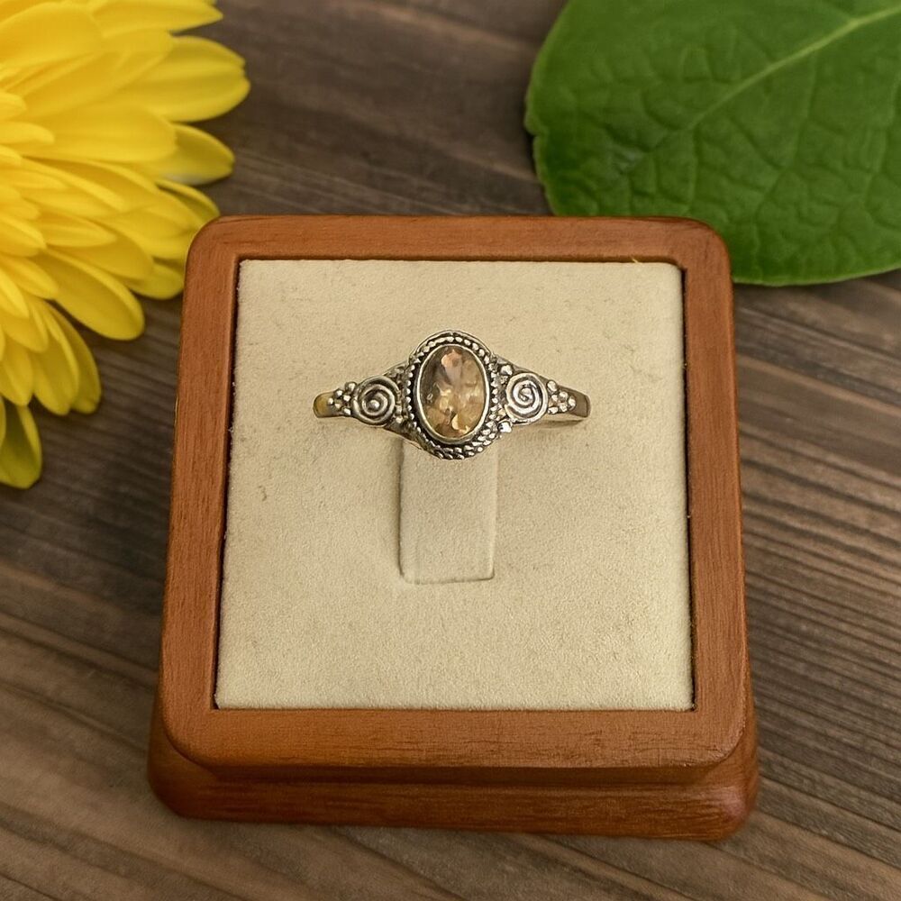 Stunning Faceted Genuine Solitaire Citrine Statement Ring 12 New